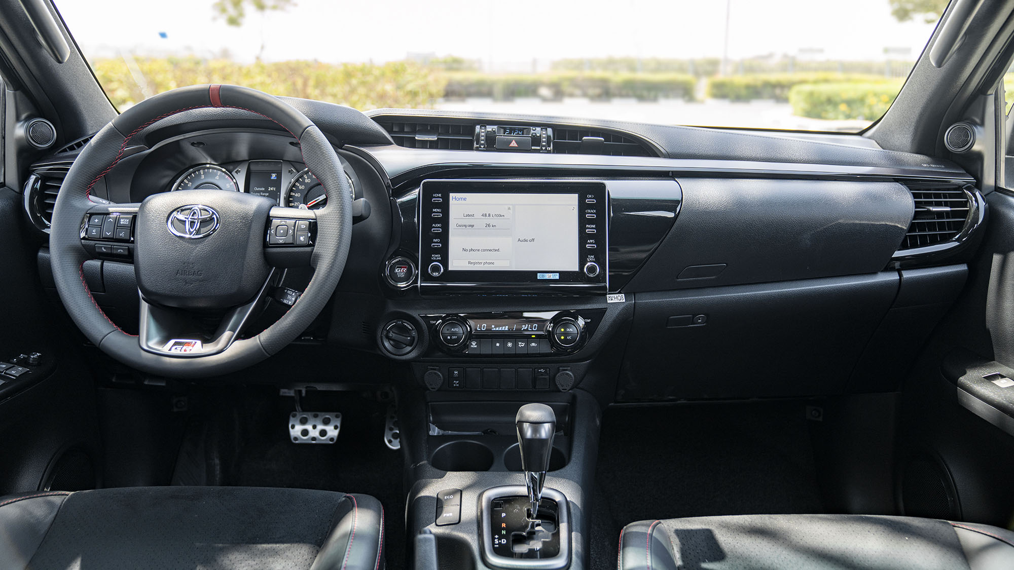 TOYOTA HILUX DC GR SPORT 2.8D AT 4X4