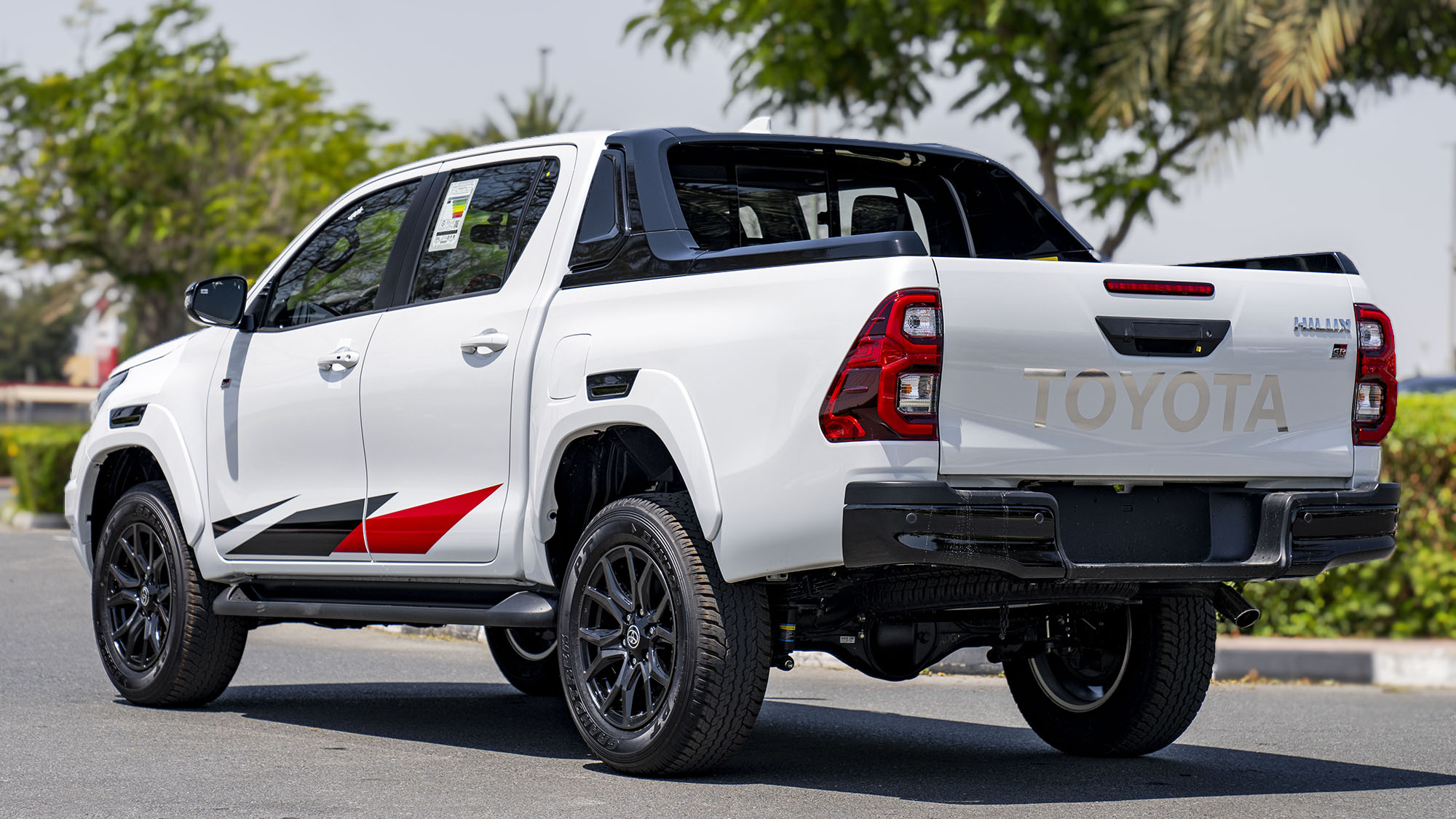 TOYOTA HILUX DC GR SPORT 2.8D AT 4X4