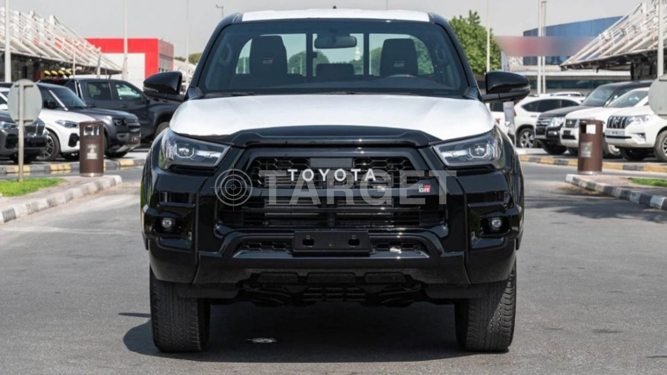 TOYOTA HILUX DC GR SPORT 4.0P AT 4X4_ BLACK