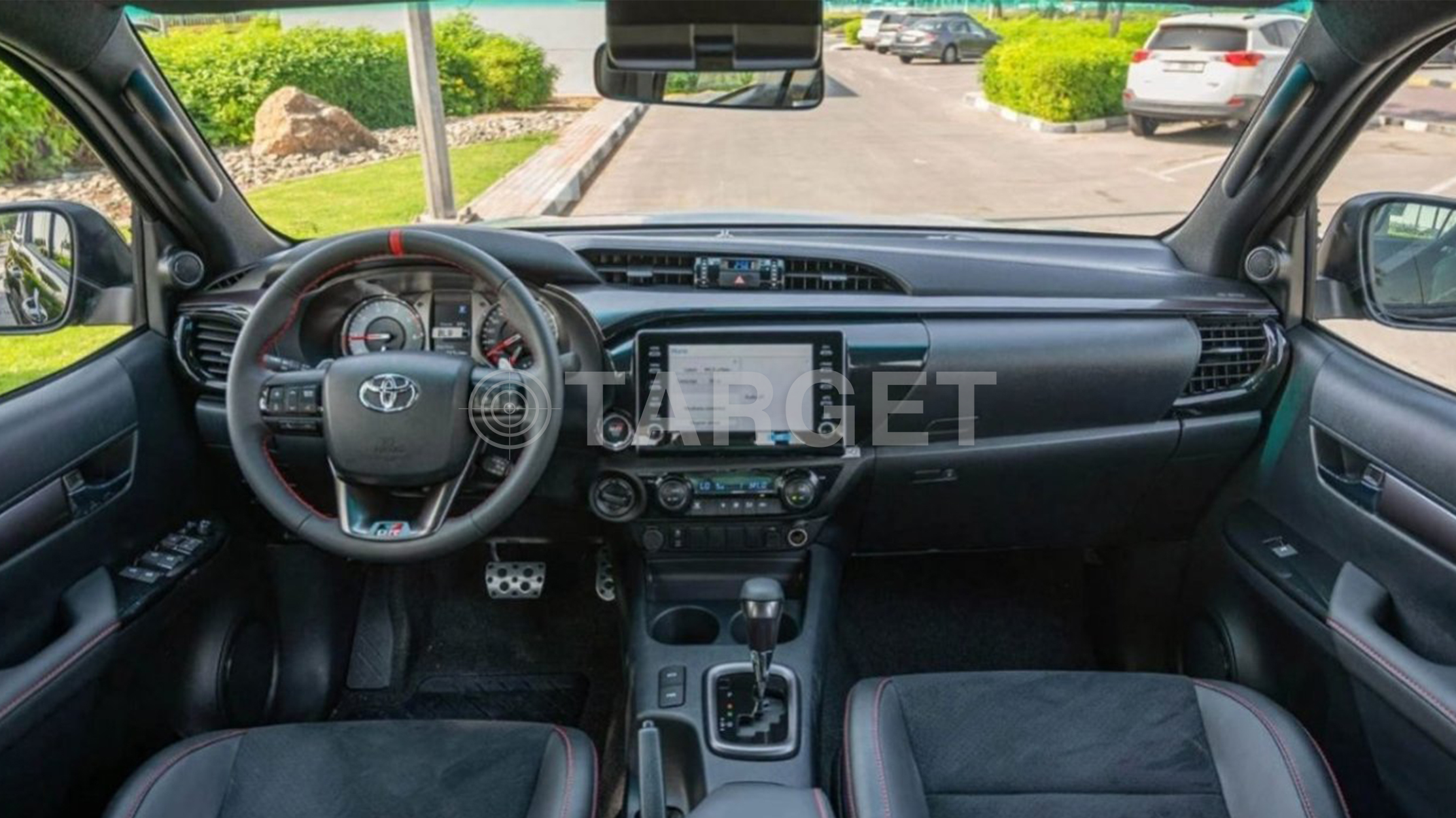 TOYOTA HILUX DC GR SPORT 4.0P AT 4X4_ BLACK