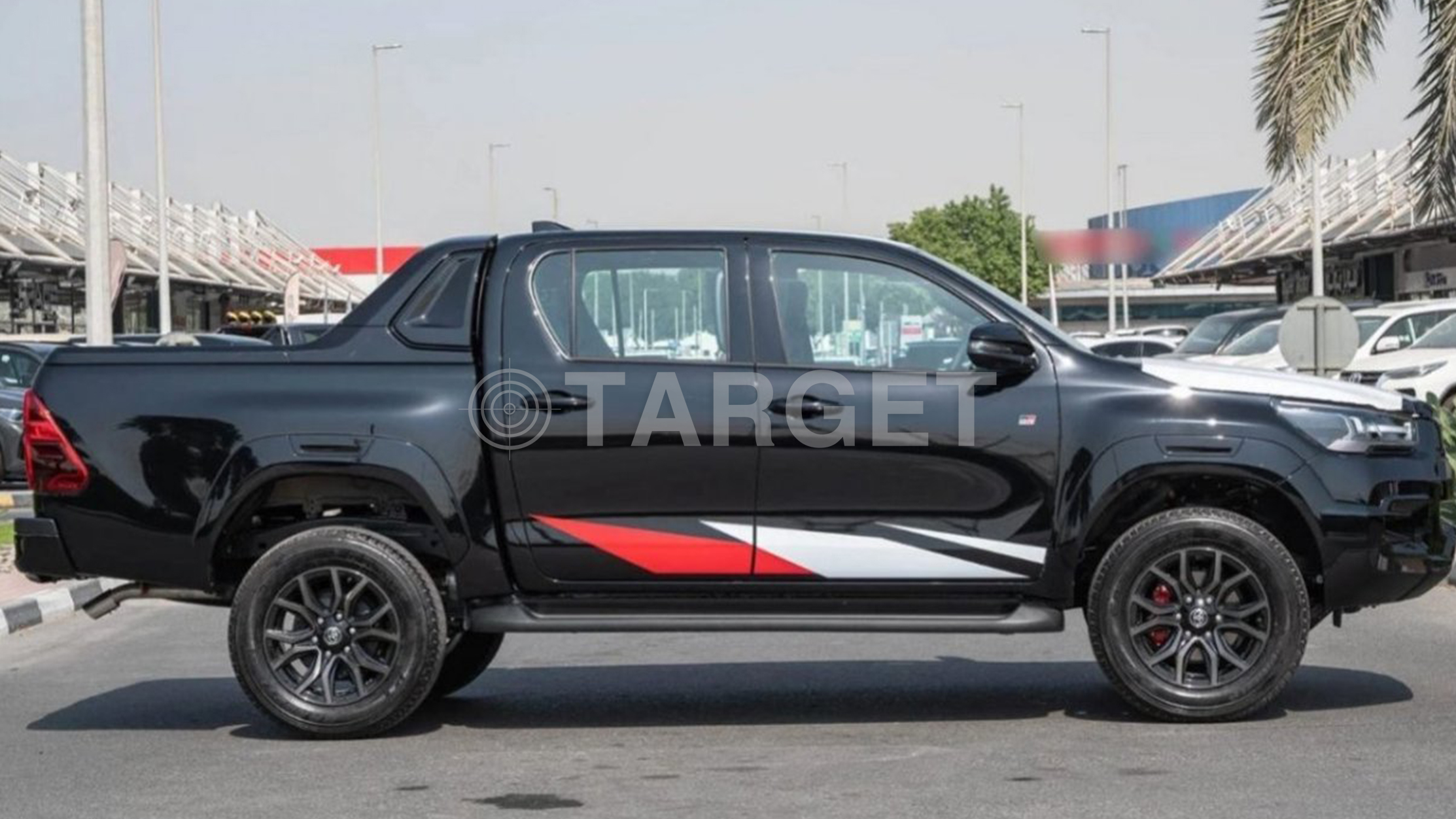 TOYOTA HILUX DC GR SPORT 4.0P AT 4X4_ BLACK