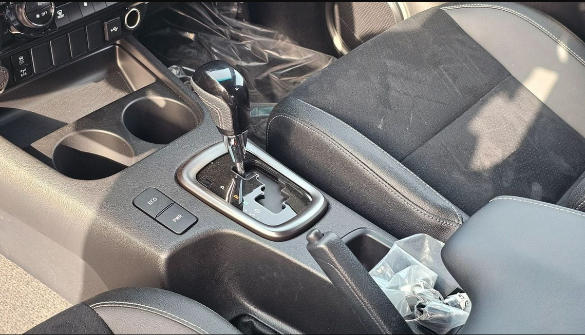 Toyota Hilux GR Sport 4.0L V6 Attitude Black 2026