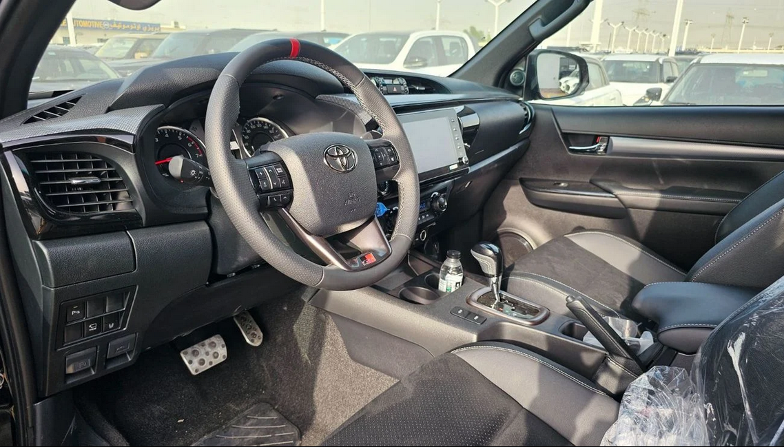Toyota Hilux GR Sport 4.0L V6 Attitude Black 2026