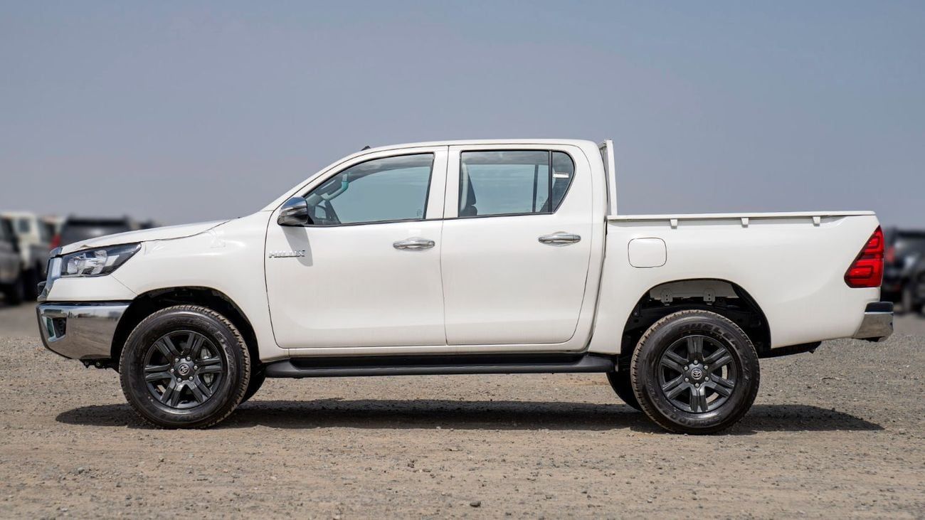 Toyota Hilux MID OPTION PETROL 2.7 AT 2025