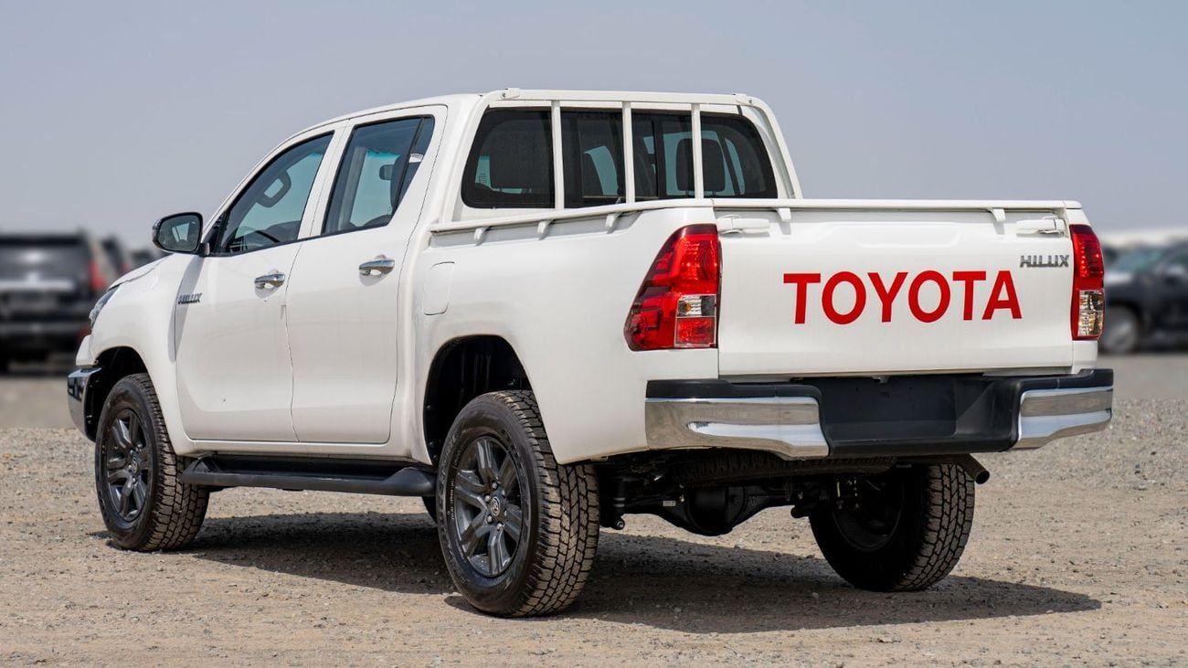 Toyota Hilux MID OPTION PETROL 2.7 AT 2025