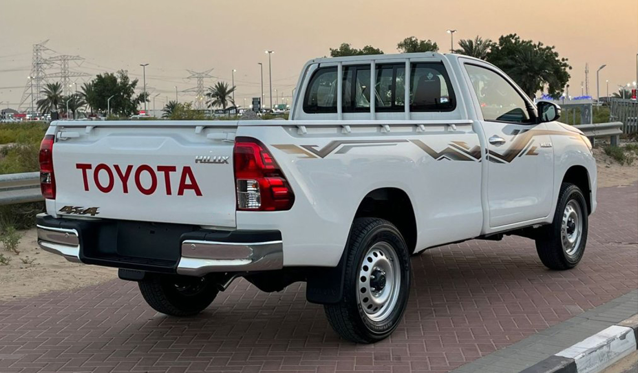 Toyota HILUX SC 2.7L 4X4