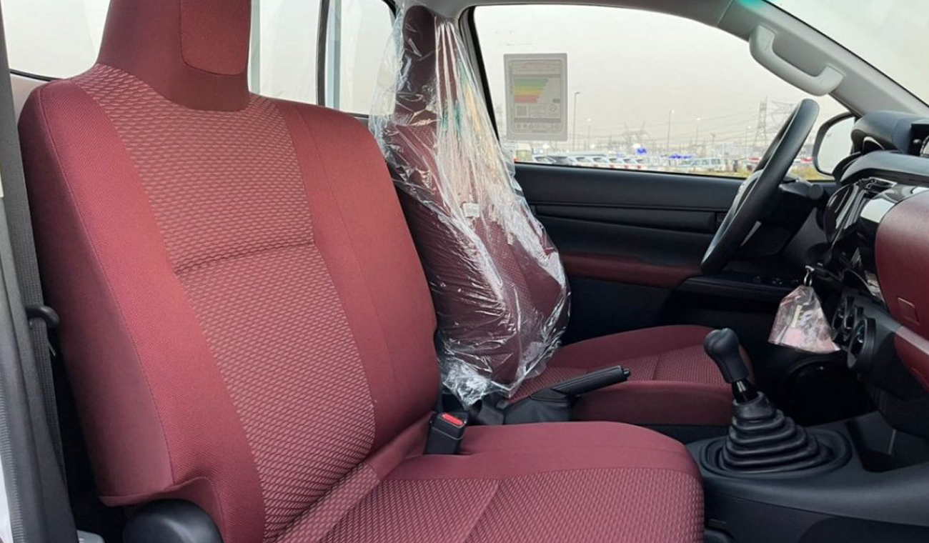 Toyota HILUX SC 2.7L 4X4