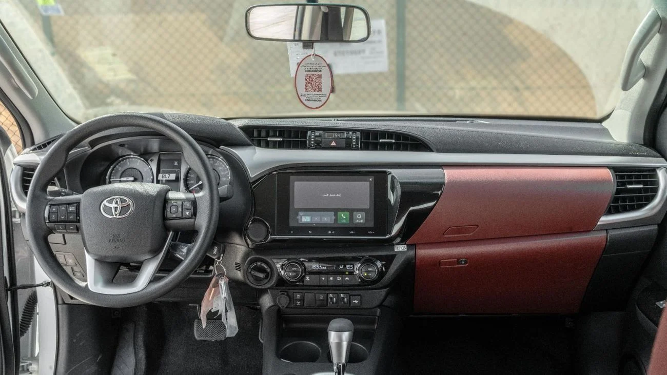 Toyota Hilux SGLX 2.8L AT Diesel (White-Red) 2026