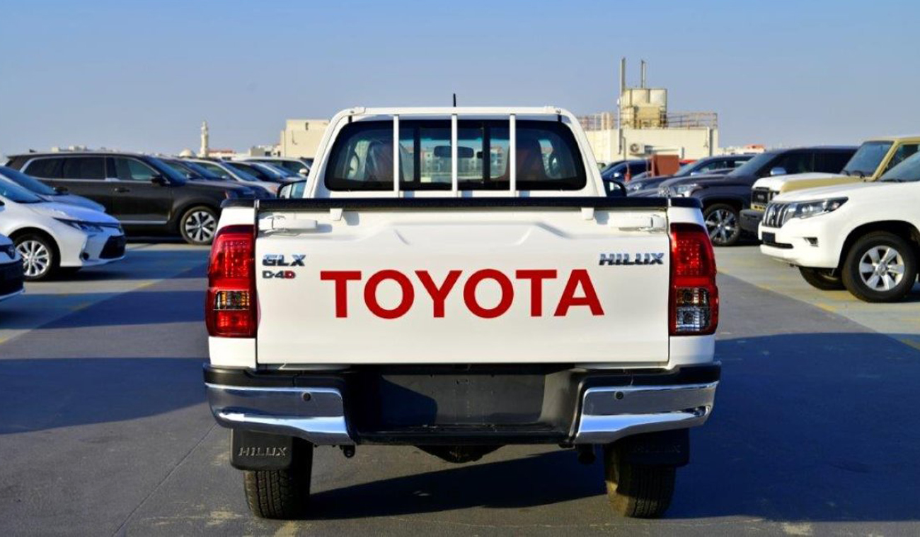 Toyota Hilux Single Cab 2.4L Manual