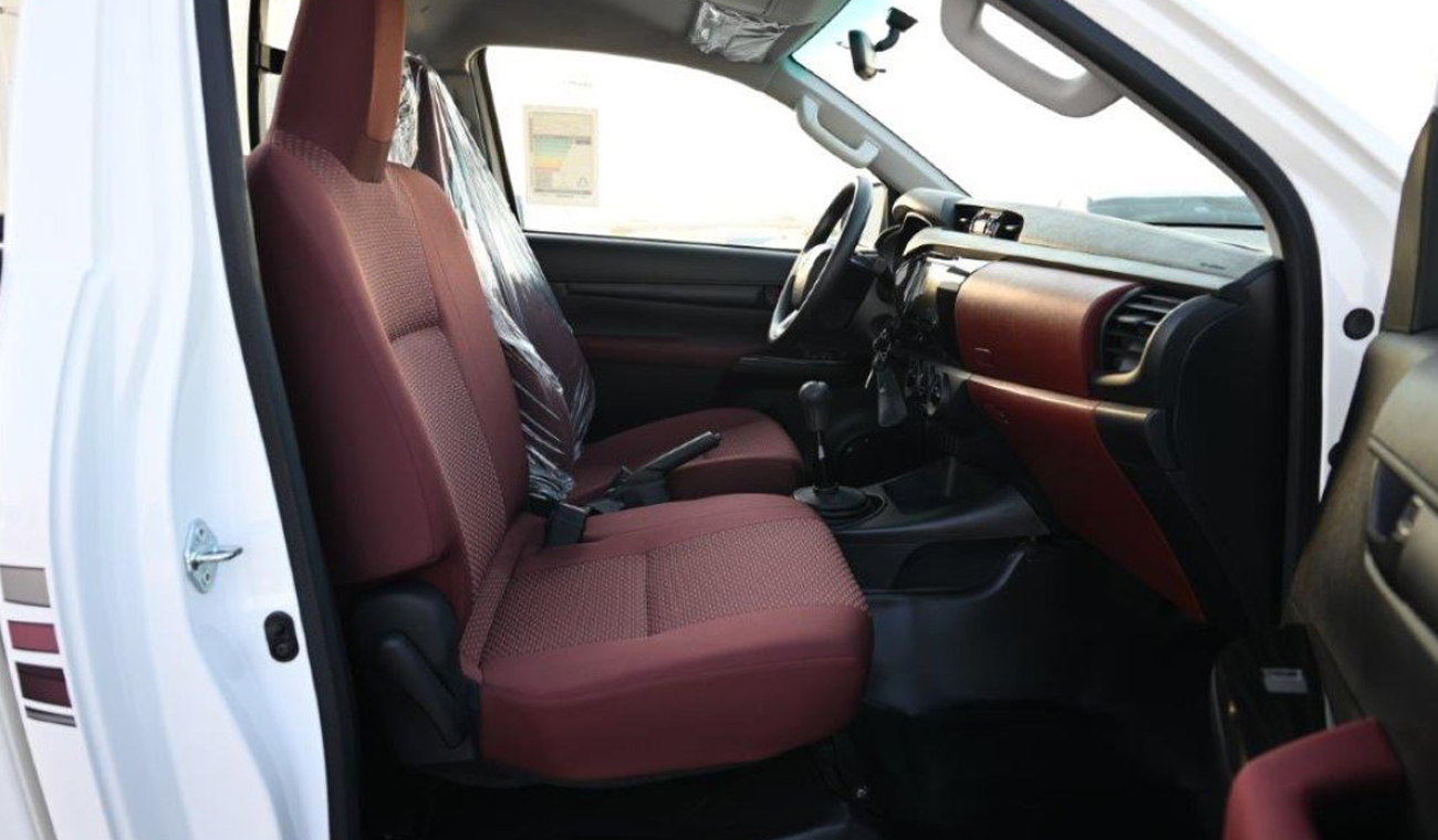 Toyota Hilux Single Cab 2.4L Manual
