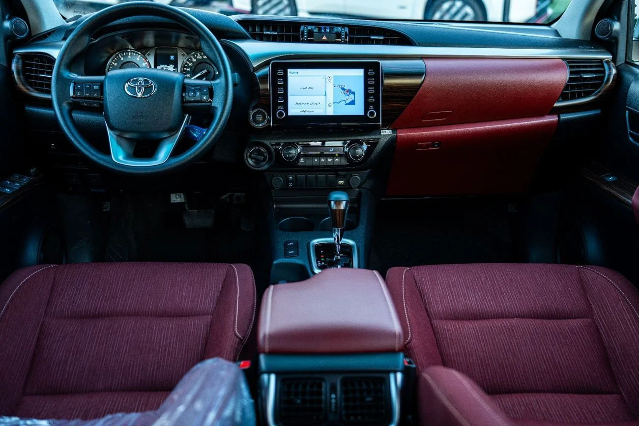 Toyota Hilux SR5 D/C (4.0 L) 4X4 2026