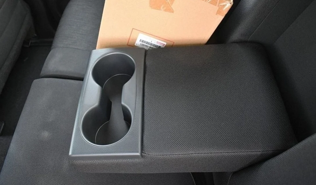 Toyota Hilux TOYOTA HILUX 4.0L V6 PETROL DC 4WD AT 2025 BLACK