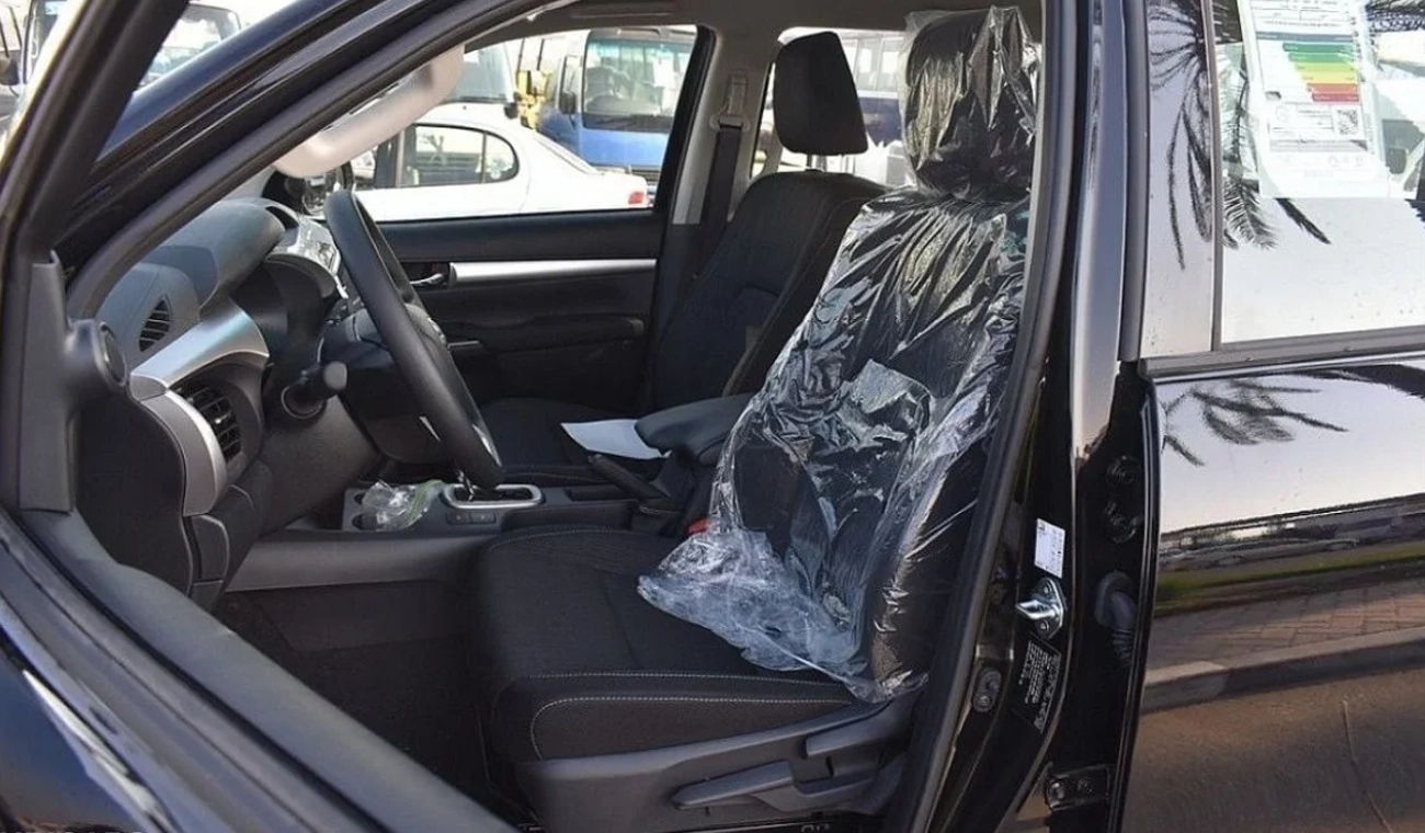 Toyota Hilux TOYOTA HILUX 4.0L V6 PETROL DC 4WD AT 2025 BLACK