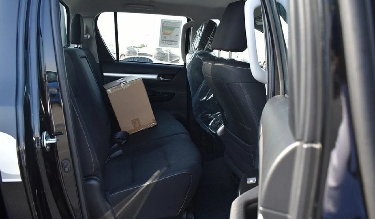 Toyota Hilux TOYOTA HILUX 4.0L V6 PETROL DC 4WD AT 2025 BLACK