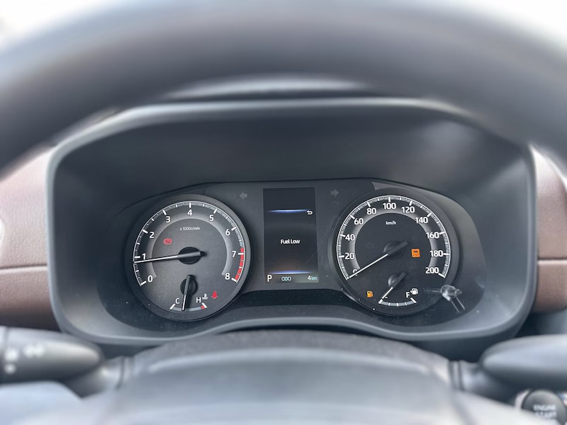 TOYOTA INNOVA 2.0L PETROL GCC -8 SEATER