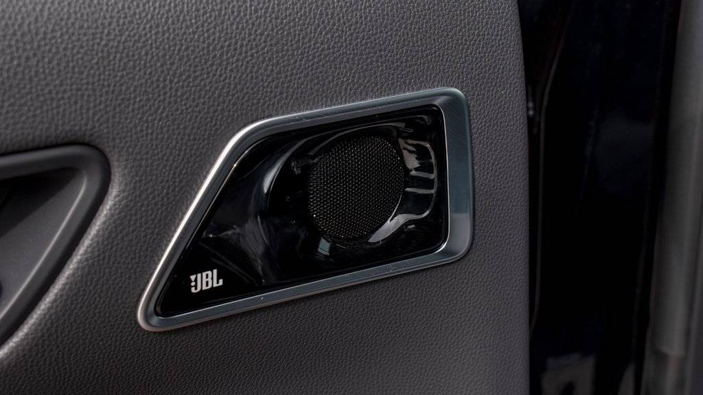 TOYOTA LAND CRUISER 3.3L GXR, HIGH DIESEL TWIN TURBO, AT