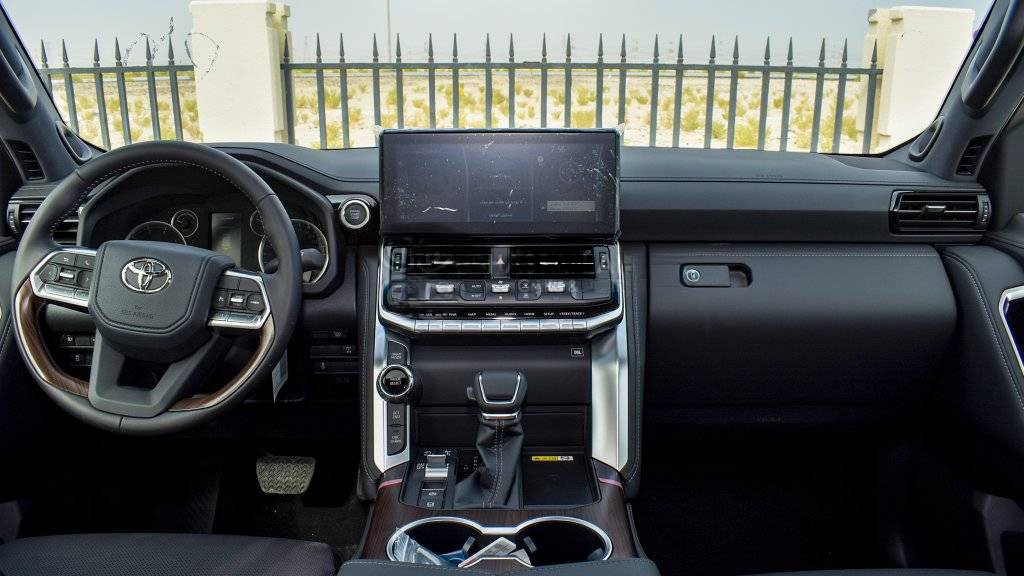 TOYOTA LAND CRUISER 3.3L GXR, HIGH DIESEL TWIN TURBO, AT