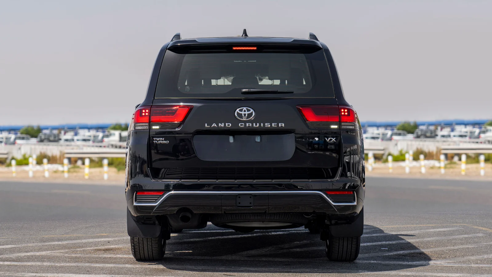 TOYOTA LAND CRUISER 300 VX 3.5L HYBRID AT MY2025