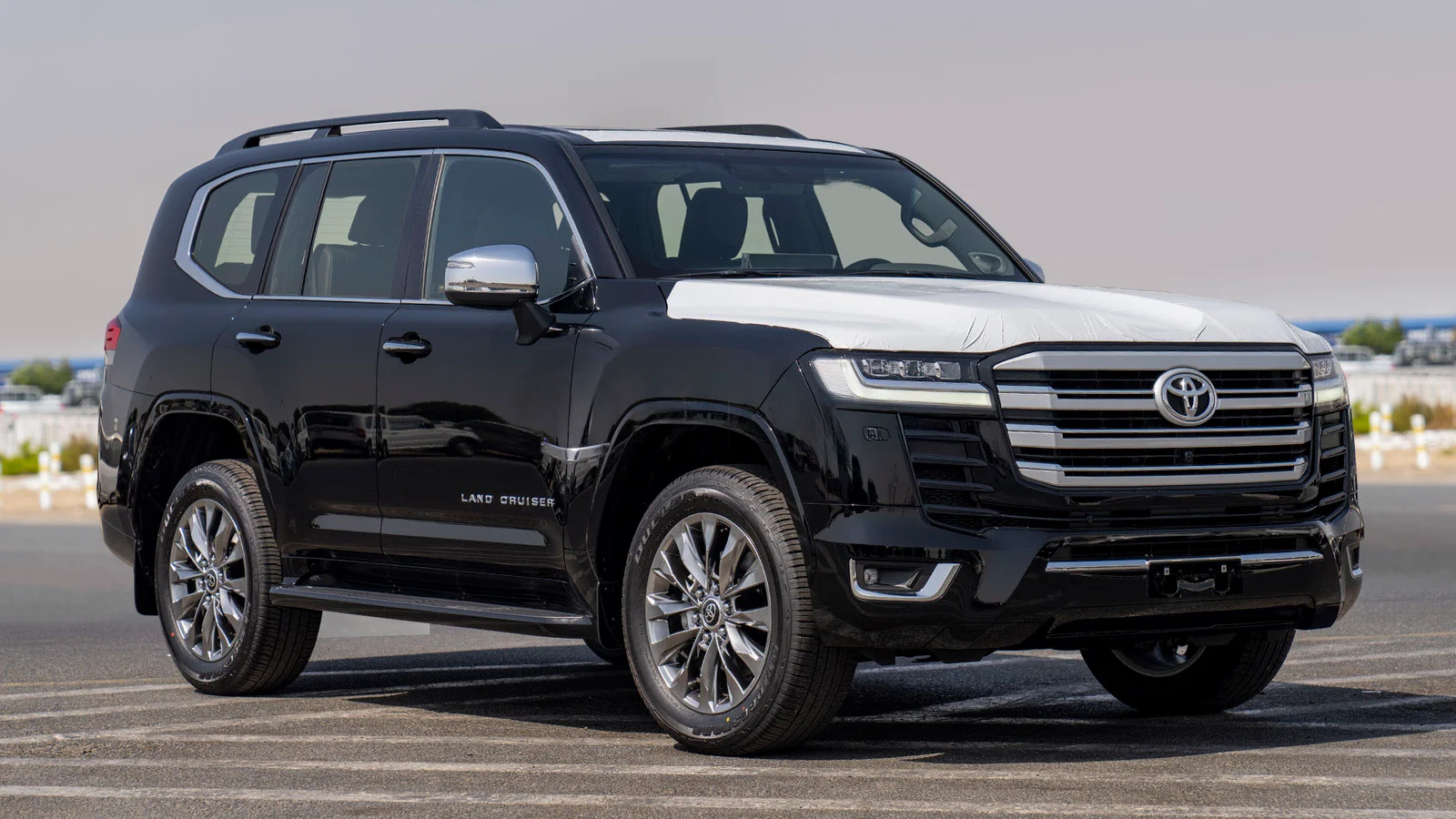 TOYOTA LAND CRUISER 300 VX 3.5L HYBRID AT MY2025