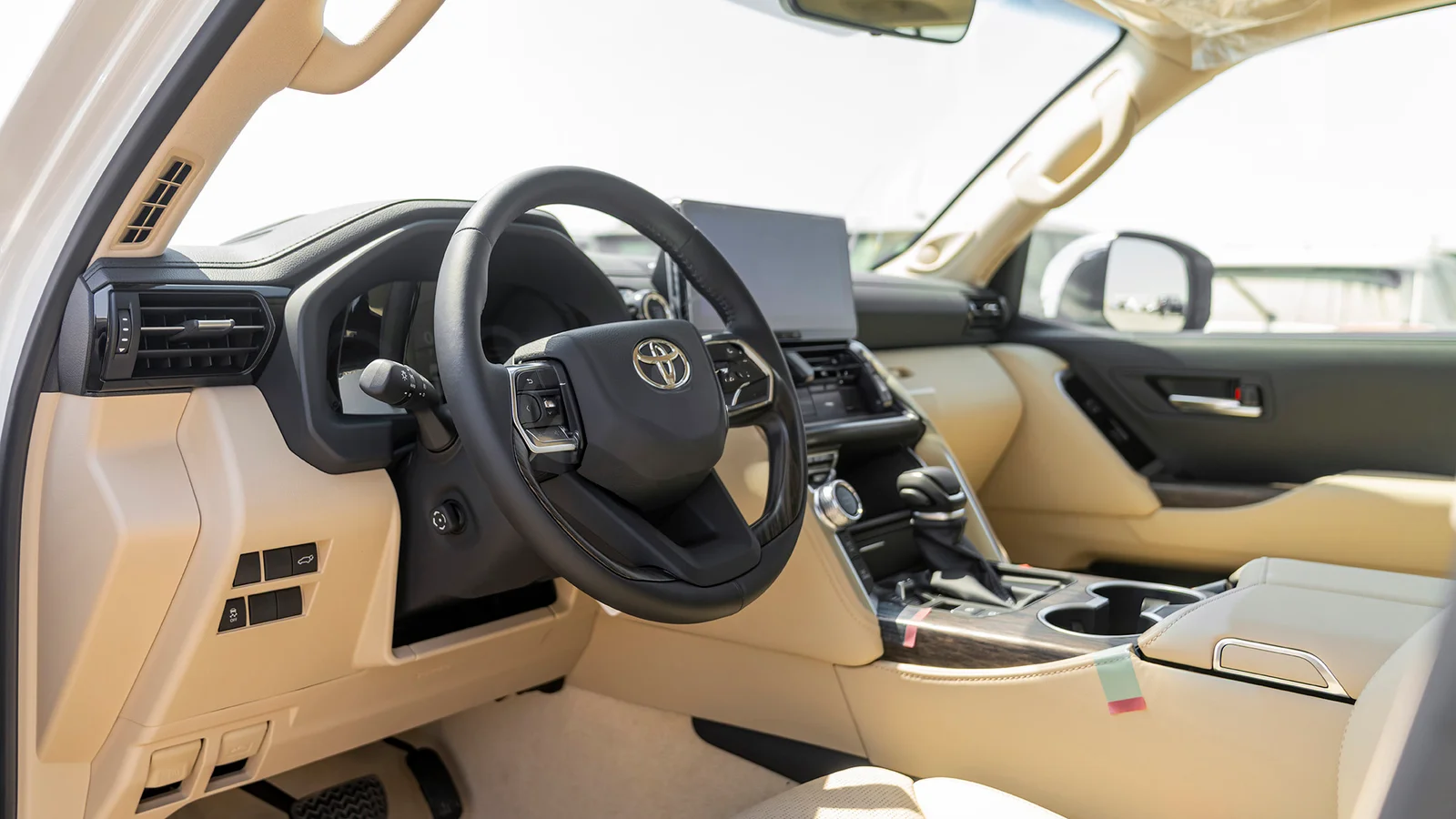 TOYOTA LAND CRUISER 300 VXR 3.3D AT MY2025 – WHITE