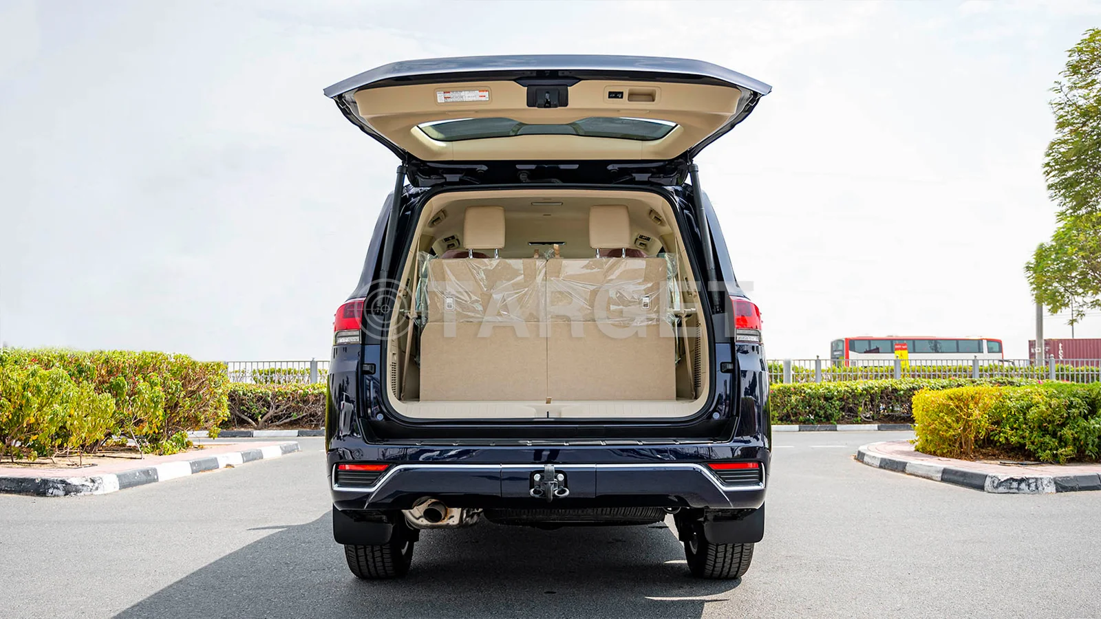 Toyota Land Cruiser 300 VXR 4.0P AT MY2025 – Blue