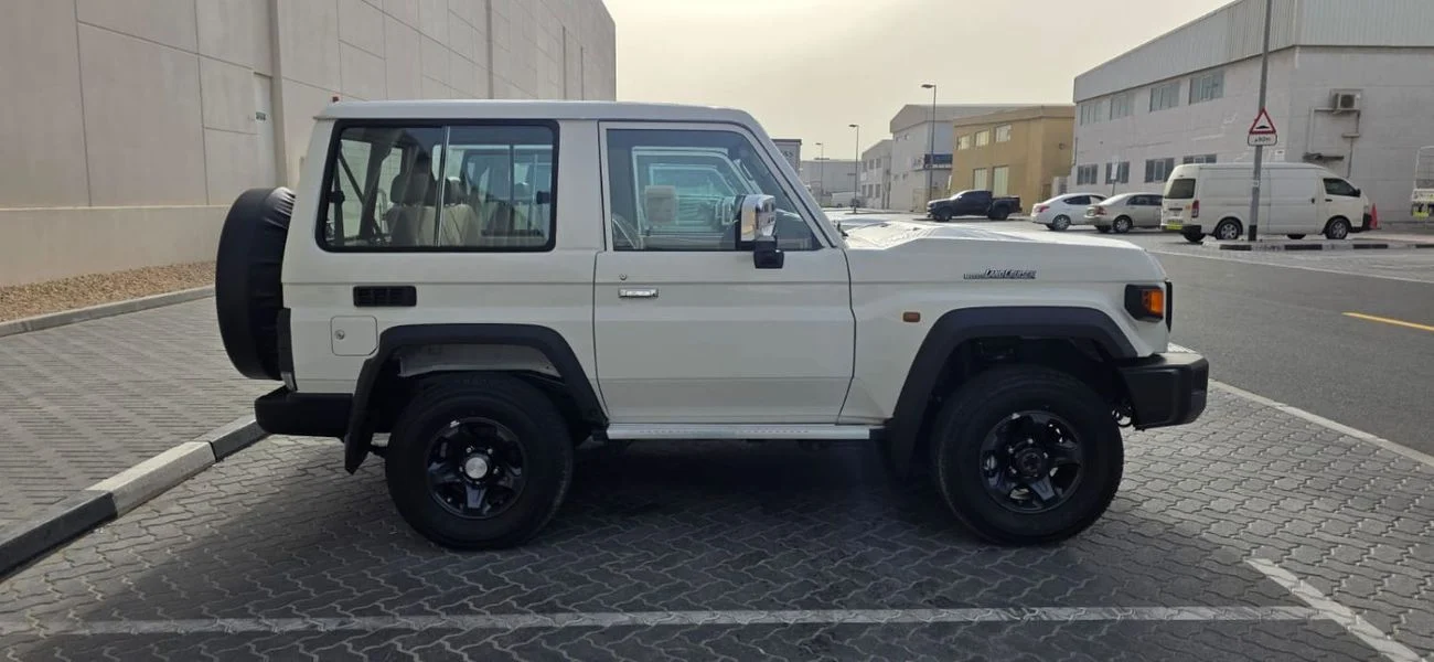 Toyota Land Cruiser 70 PETROL 2026 white