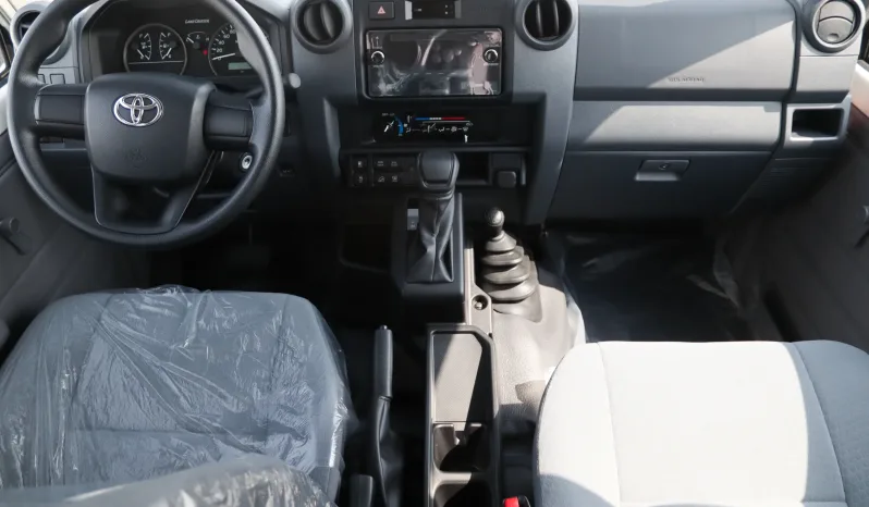 TOYOTA LAND CRUISER 78 2.8L AT
