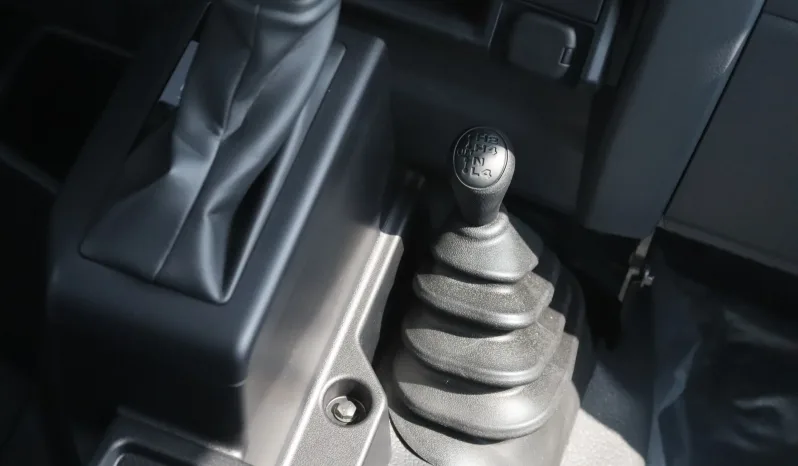 TOYOTA LAND CRUISER 78 2.8L AT