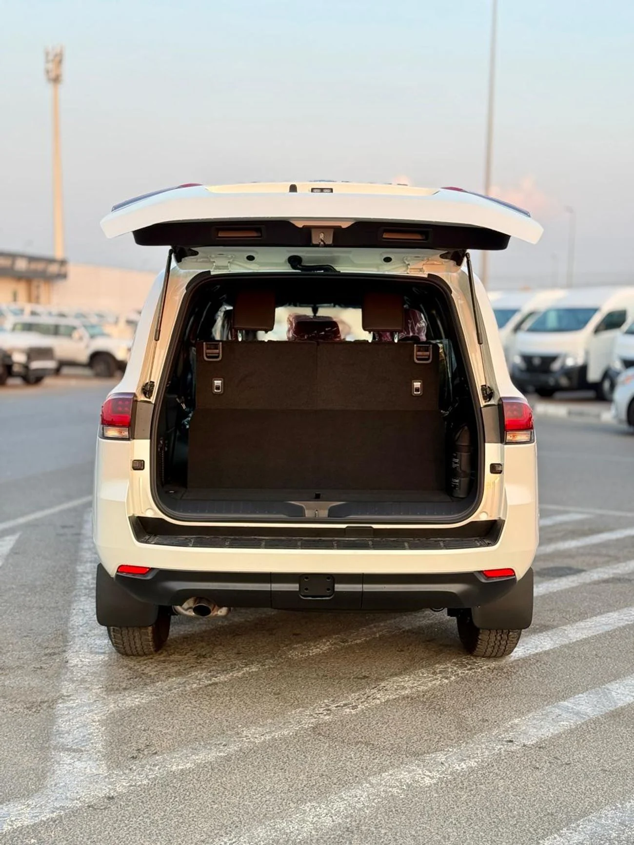 Toyota Land Cruiser GX 4.0  2025 WHITE
