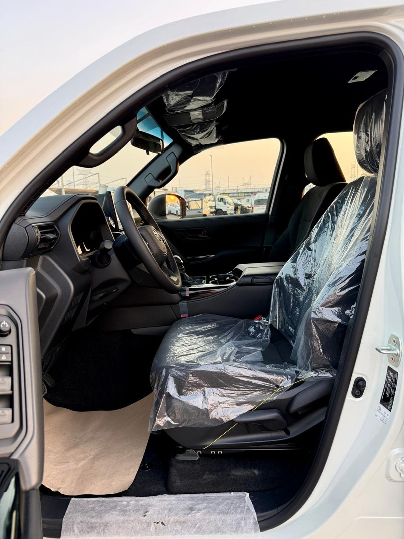 Toyota Land Cruiser GX 4.0  2025 WHITE