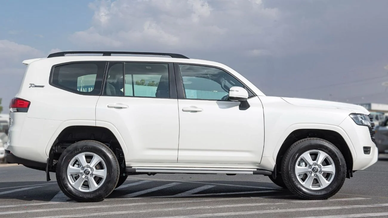 Toyota Land Cruiser GXR 3.3 DIESEL 2025 white