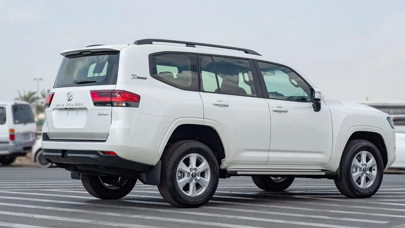 Toyota Land Cruiser GXR 3.3 DIESEL 2025 white