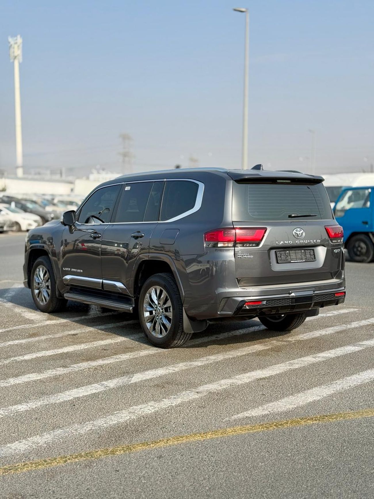 Toyota Land Cruiser GXR 3.5L GRAY 2025