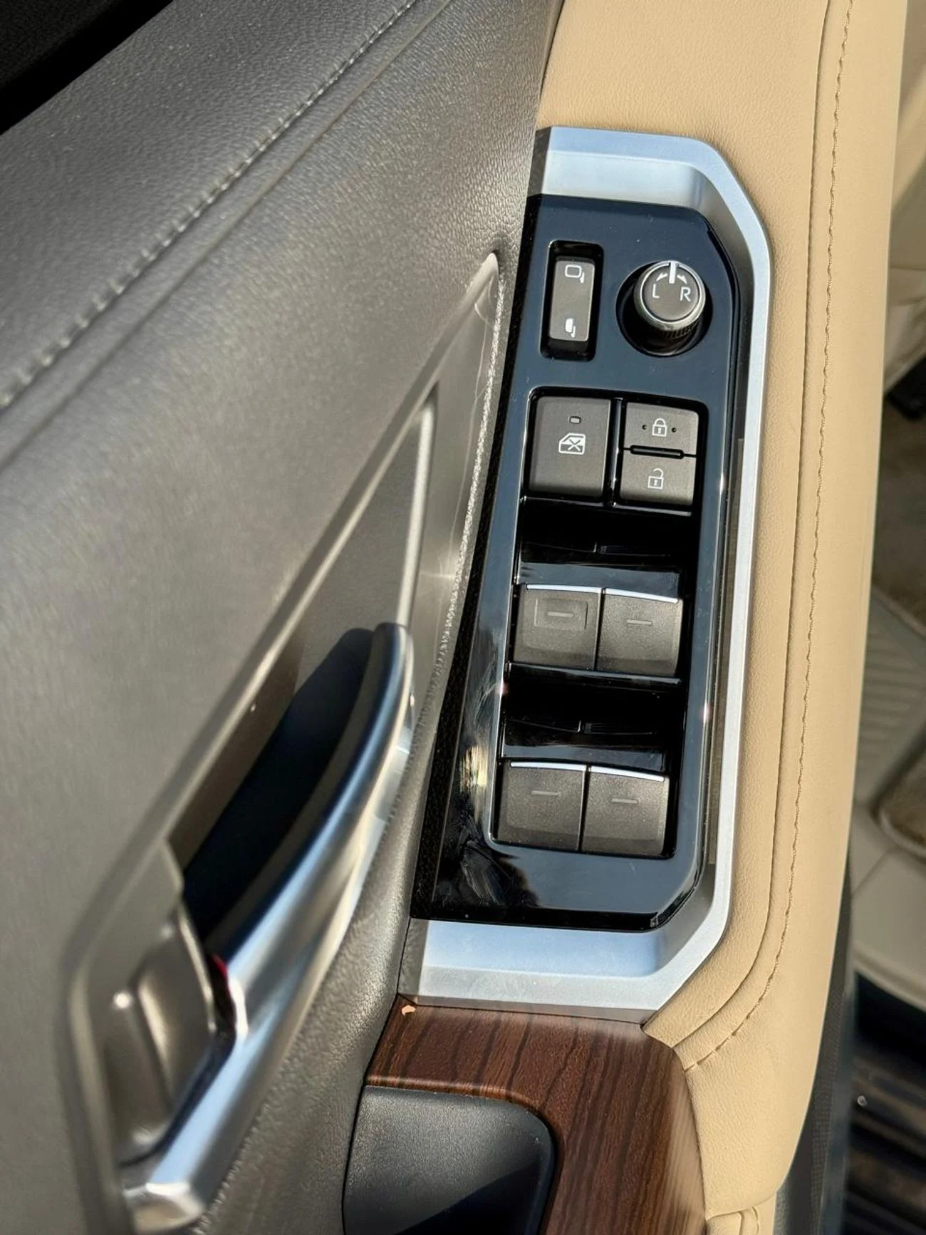 Toyota Land Cruiser GXR 3.5L GRAY 2025