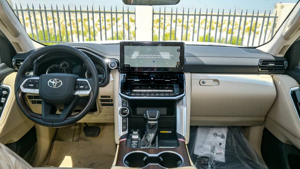 TOYOTA LAND CRUISER GXR 3.5L PETROL TWIN TURBO, AT