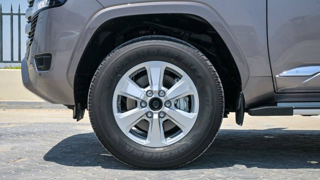 TOYOTA LAND CRUISER GXR 3.5L PETROL TWIN TURBO, AT