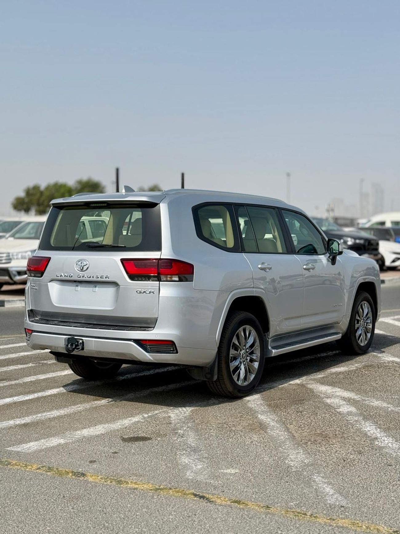 Toyota Land Cruiser GXR 3.5L - SILVER