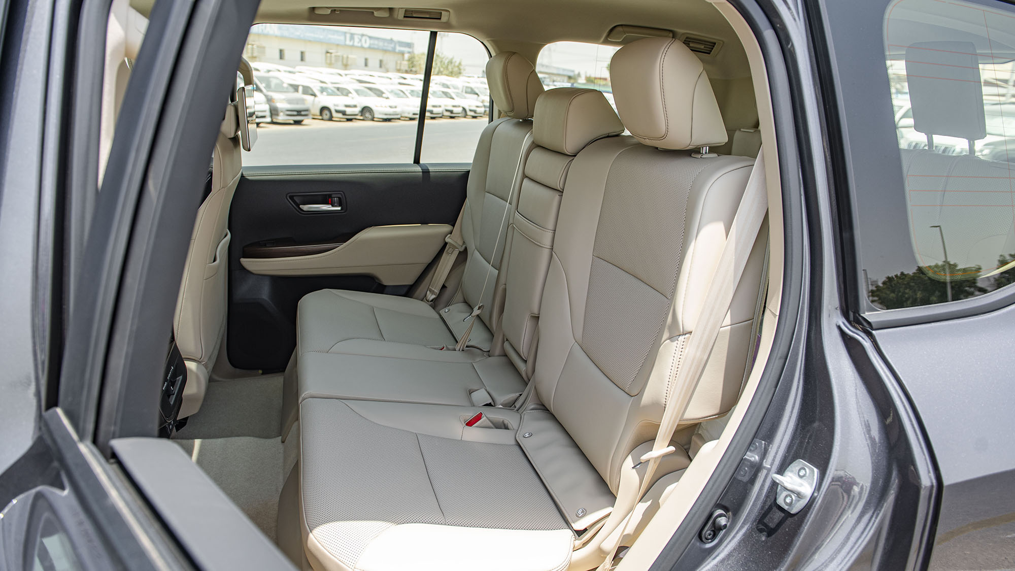 Toyota Land Cruiser GXR 3.5P AT  _ GRAY