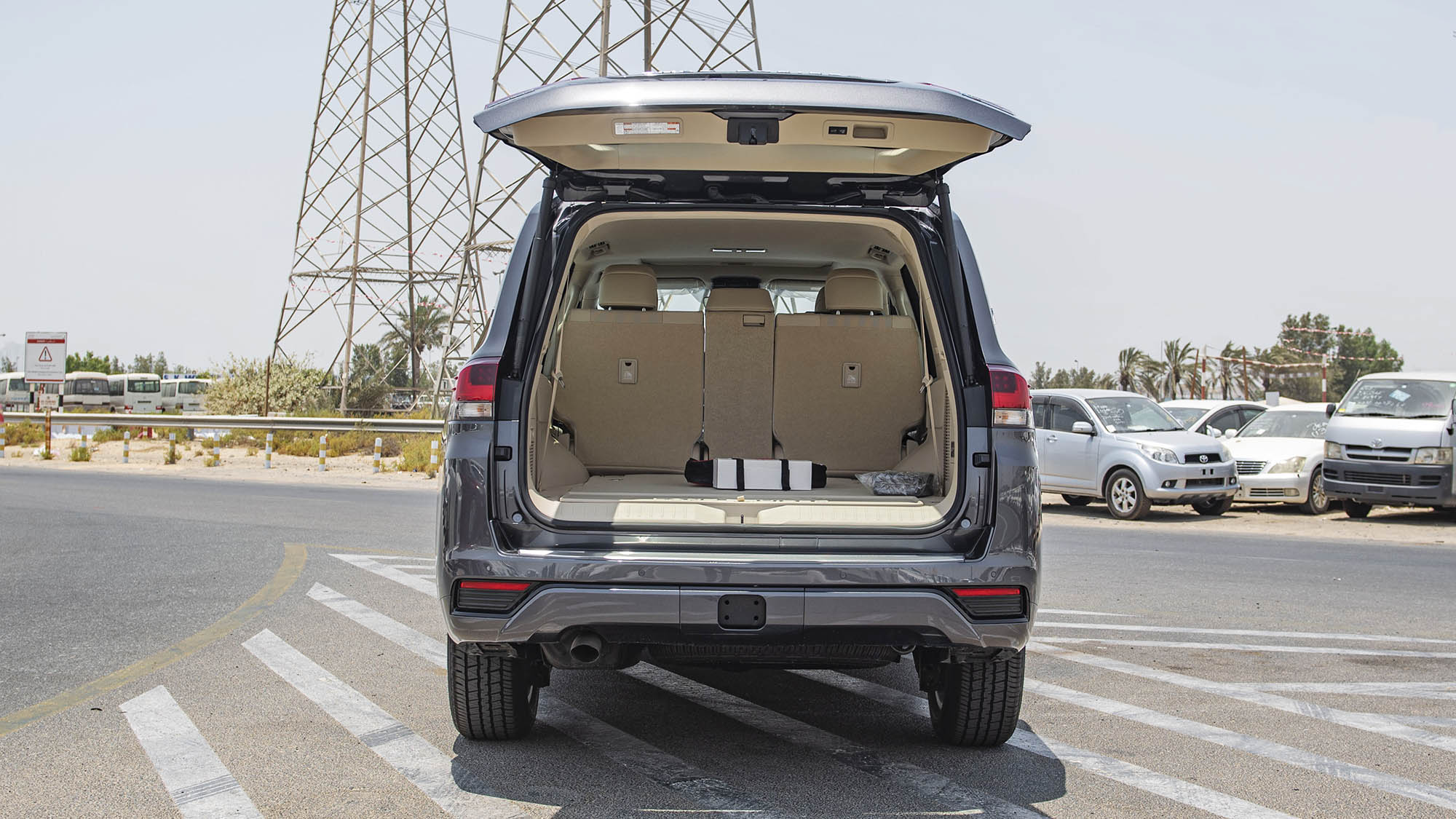 Toyota Land Cruiser GXR 3.5P AT  _ GRAY