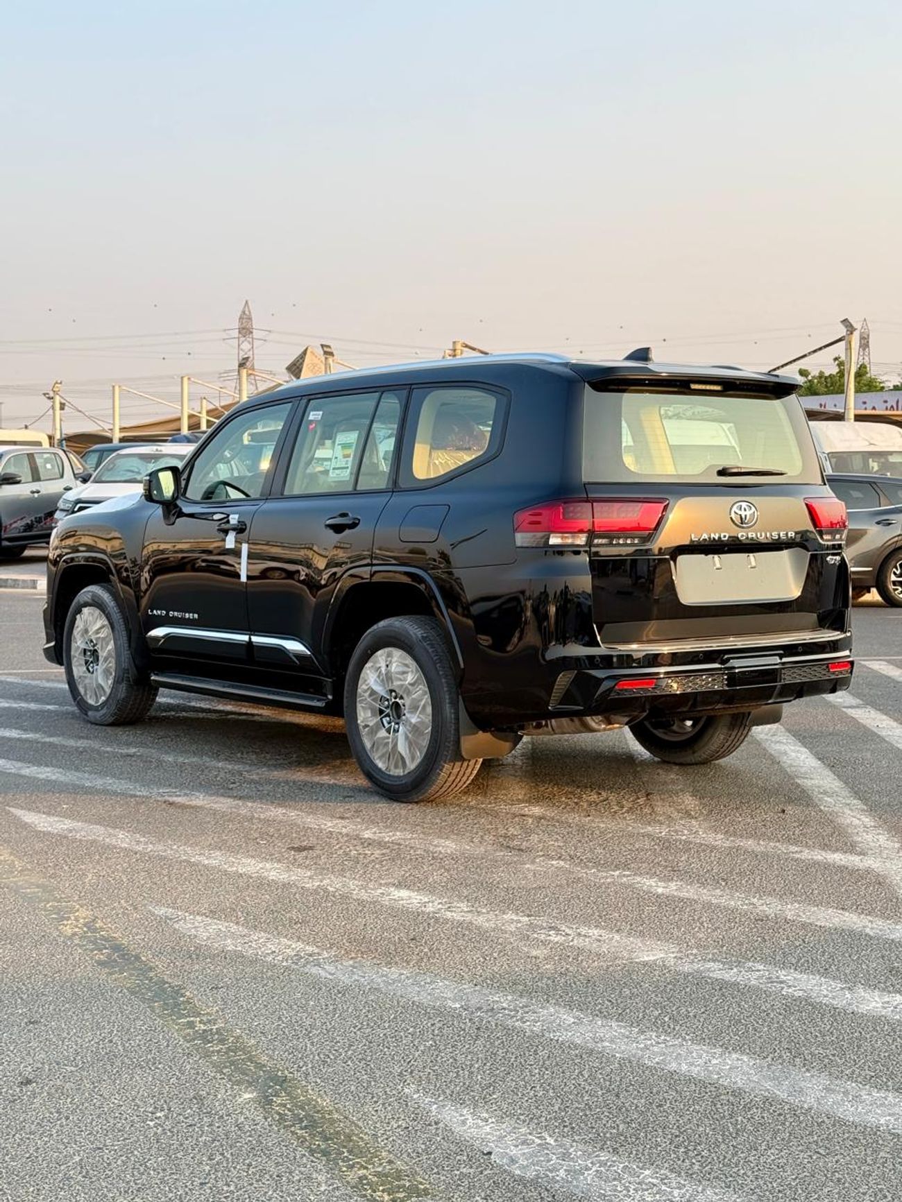 Toyota Land Cruiser GXR 4.0L -BLACK