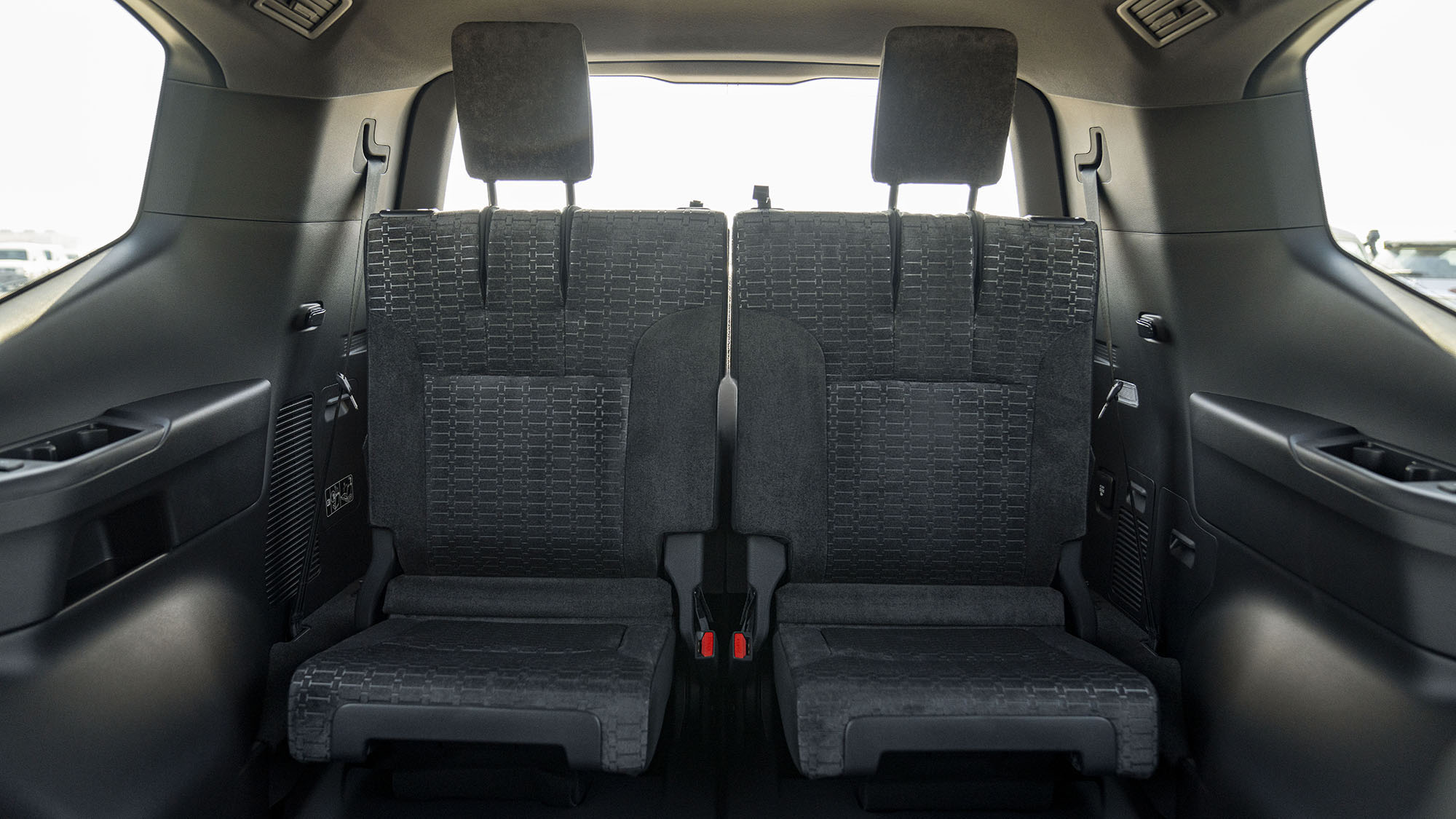 TOYOTA LAND CRUISER LC300 GXR 3.3D AT  _ BLACK