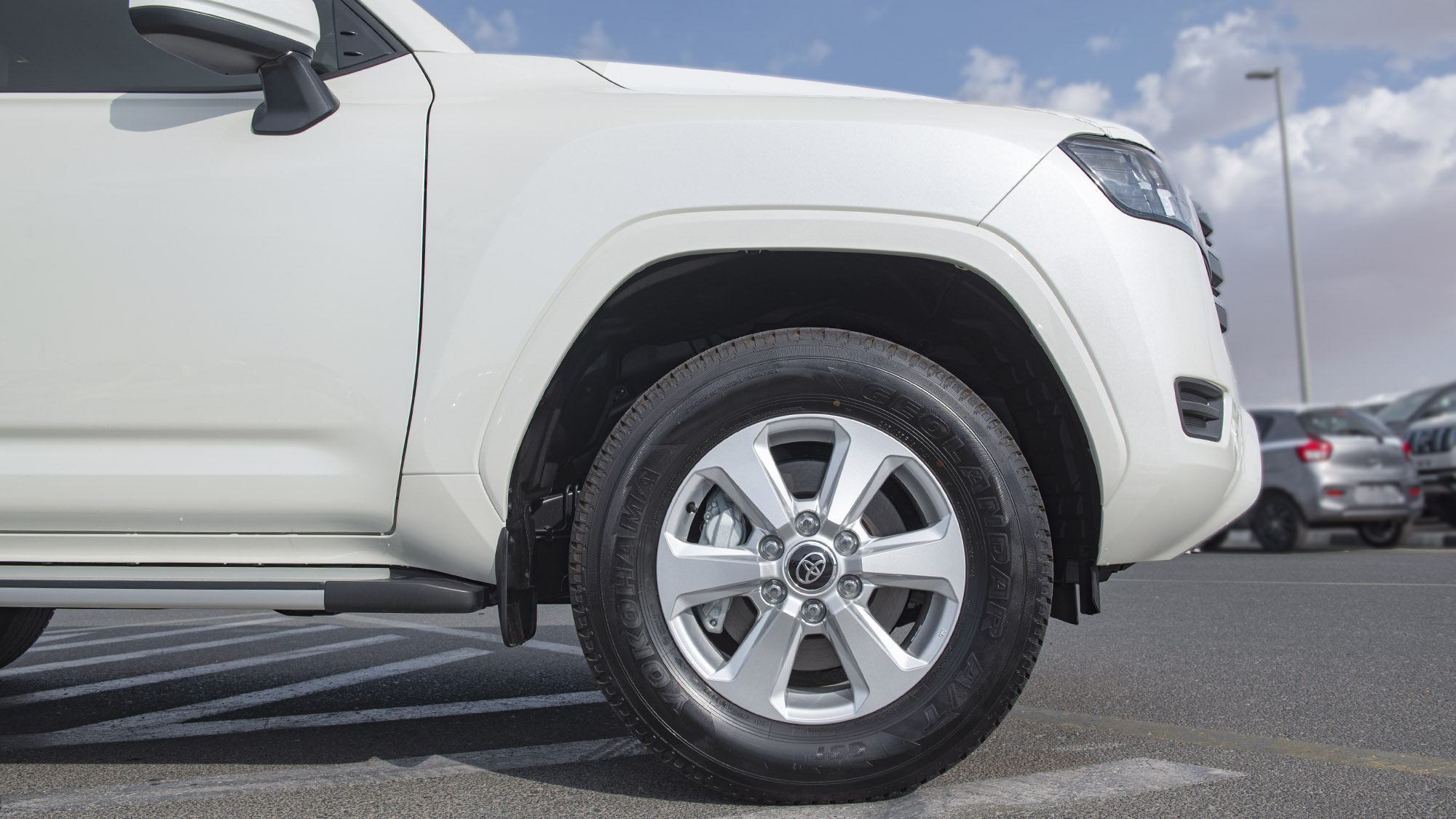 TOYOTA LAND CRUISER LC300 GXR 3.3D AT _ WHITE