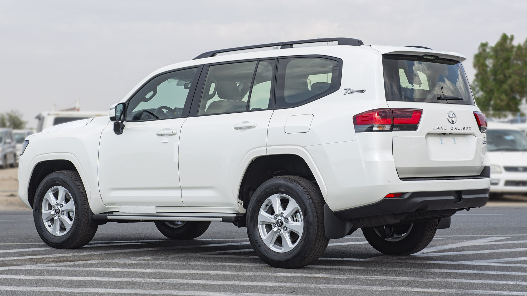 TOYOTA LAND CRUISER LC300 GXR 3.3D AT _ WHITE