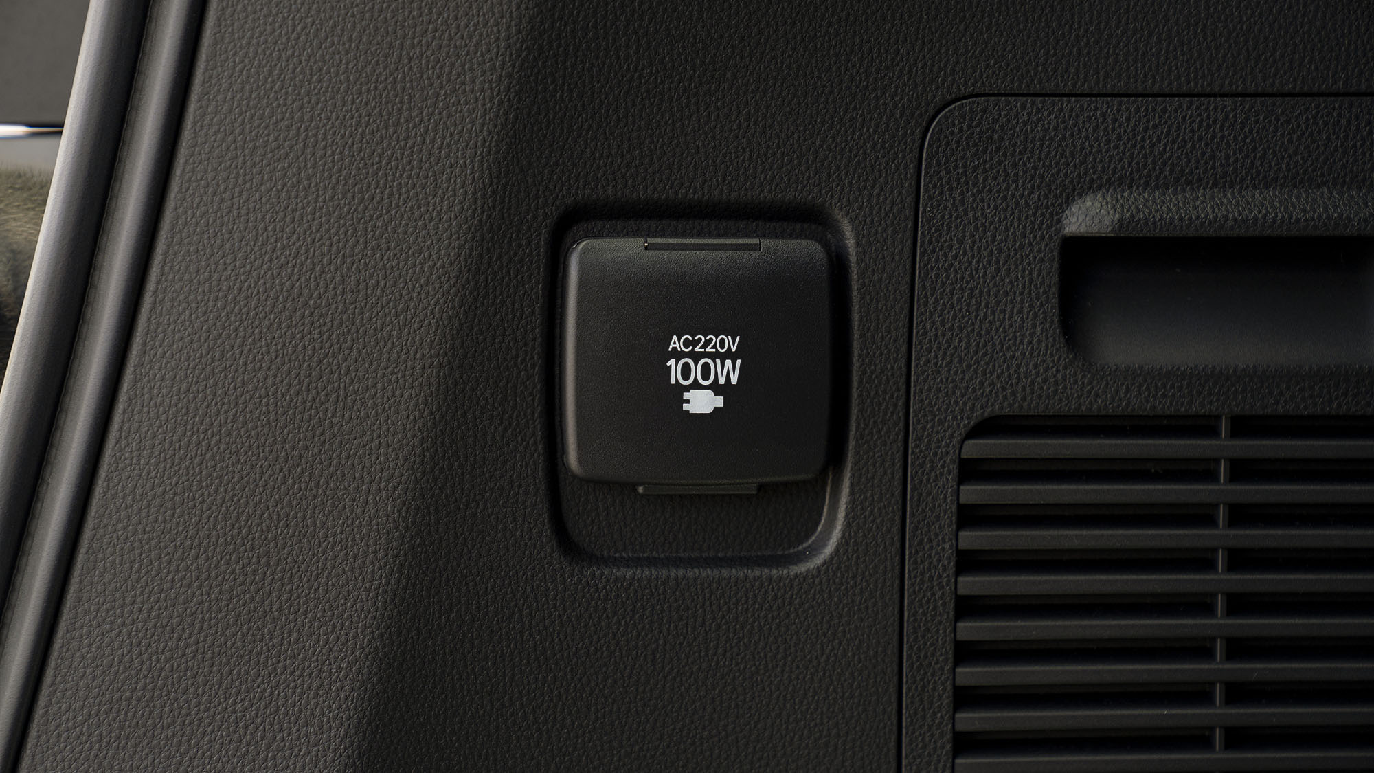 TOYOTA LAND CRUISER LC300 GXR 4.0P AT _ BLACK
