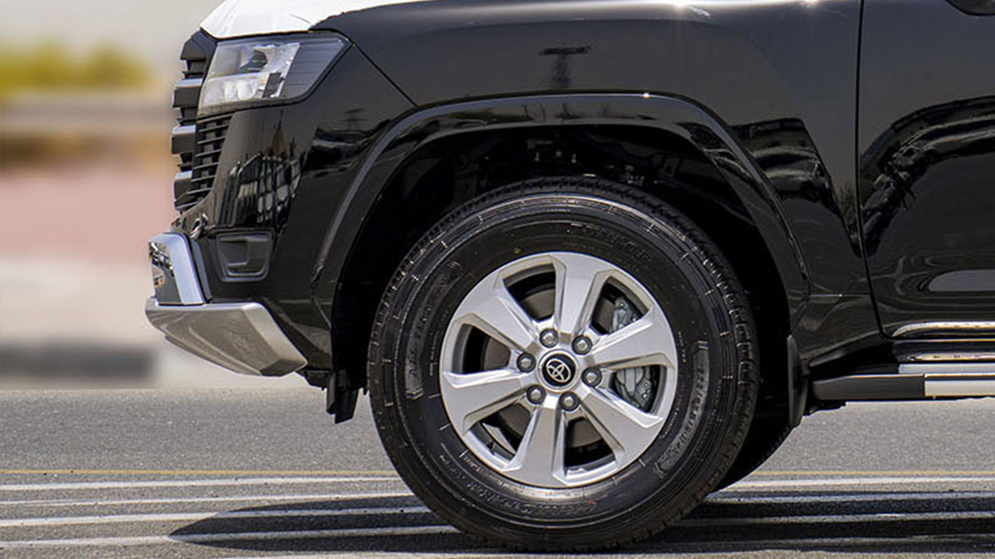 TOYOTA LAND CRUISER LC300 GXR 4.0P AT _ BLACK