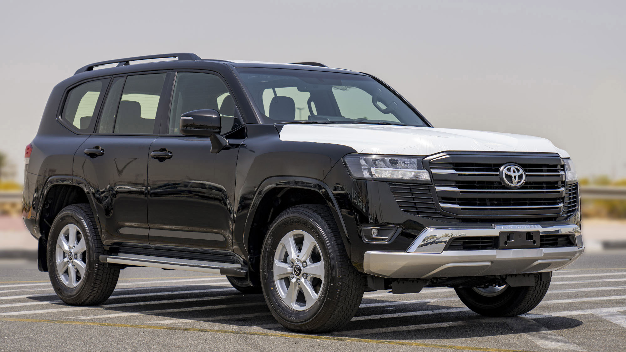 TOYOTA LAND CRUISER LC300 GXR 4.0P AT _ BLACK