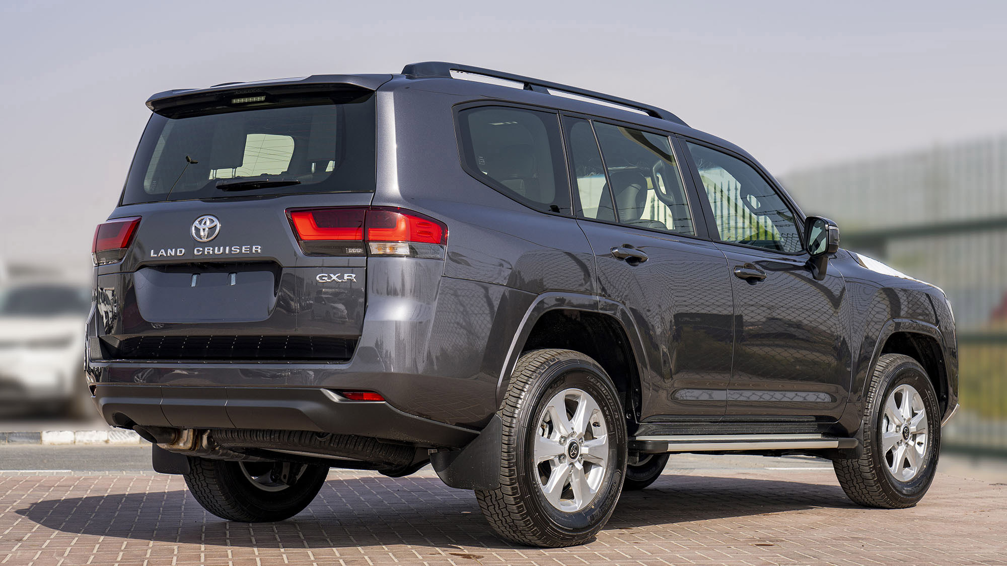 TOYOTA LAND CRUISER LC300 GXR 4.0P AT _ GRAY