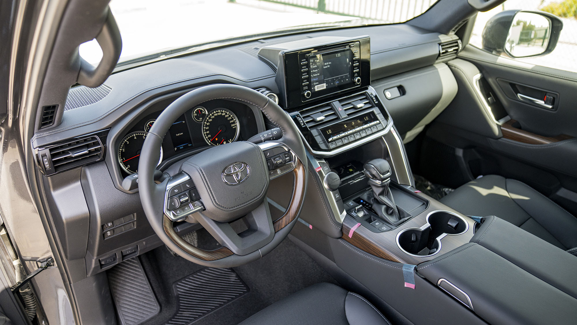 TOYOTA LAND CRUISER LC300 GXR 4.0P AT _ GRAY