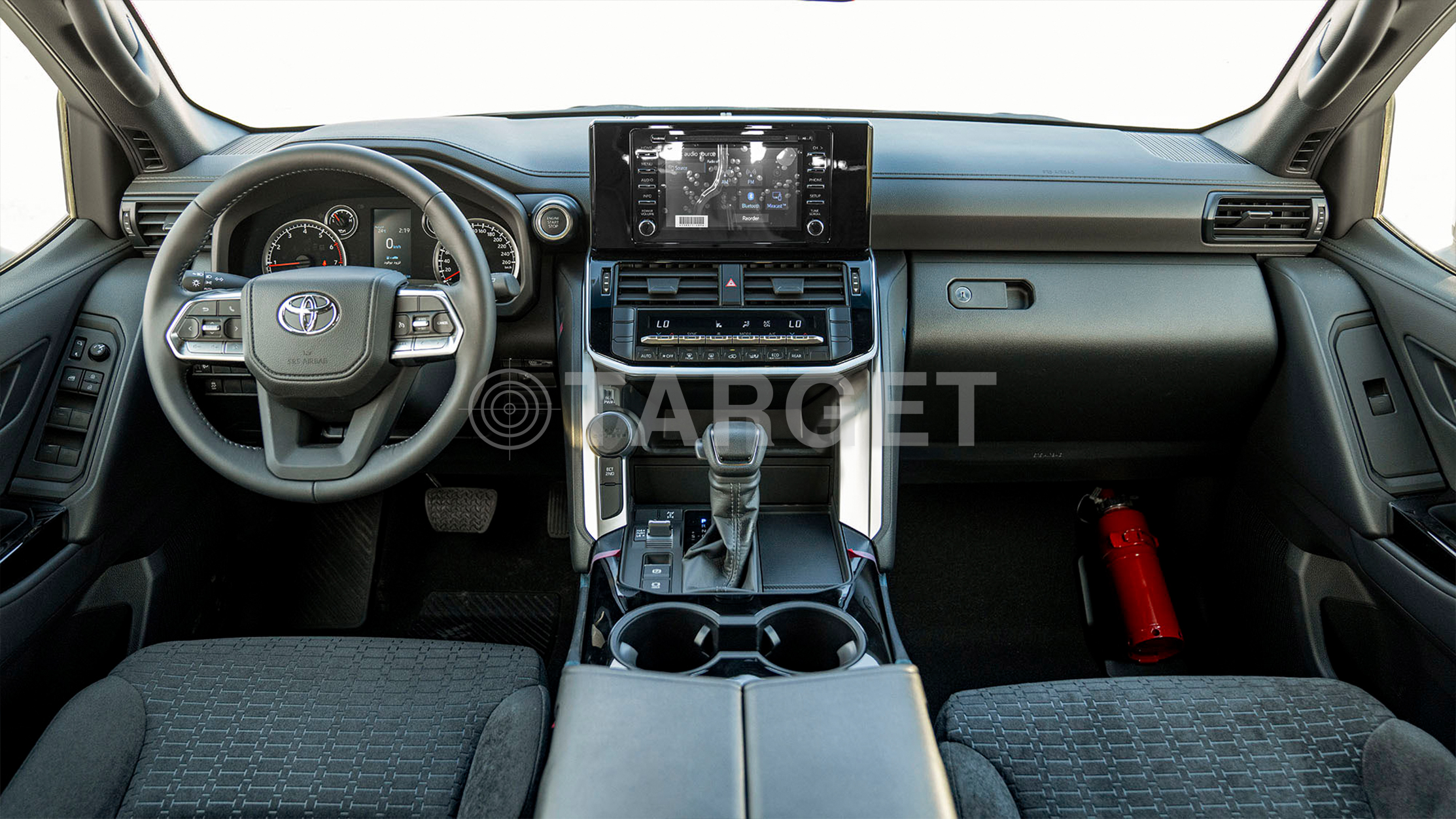 TOYOTA LAND CRUISER LC300 GXR 4.0P AT _ WHITE