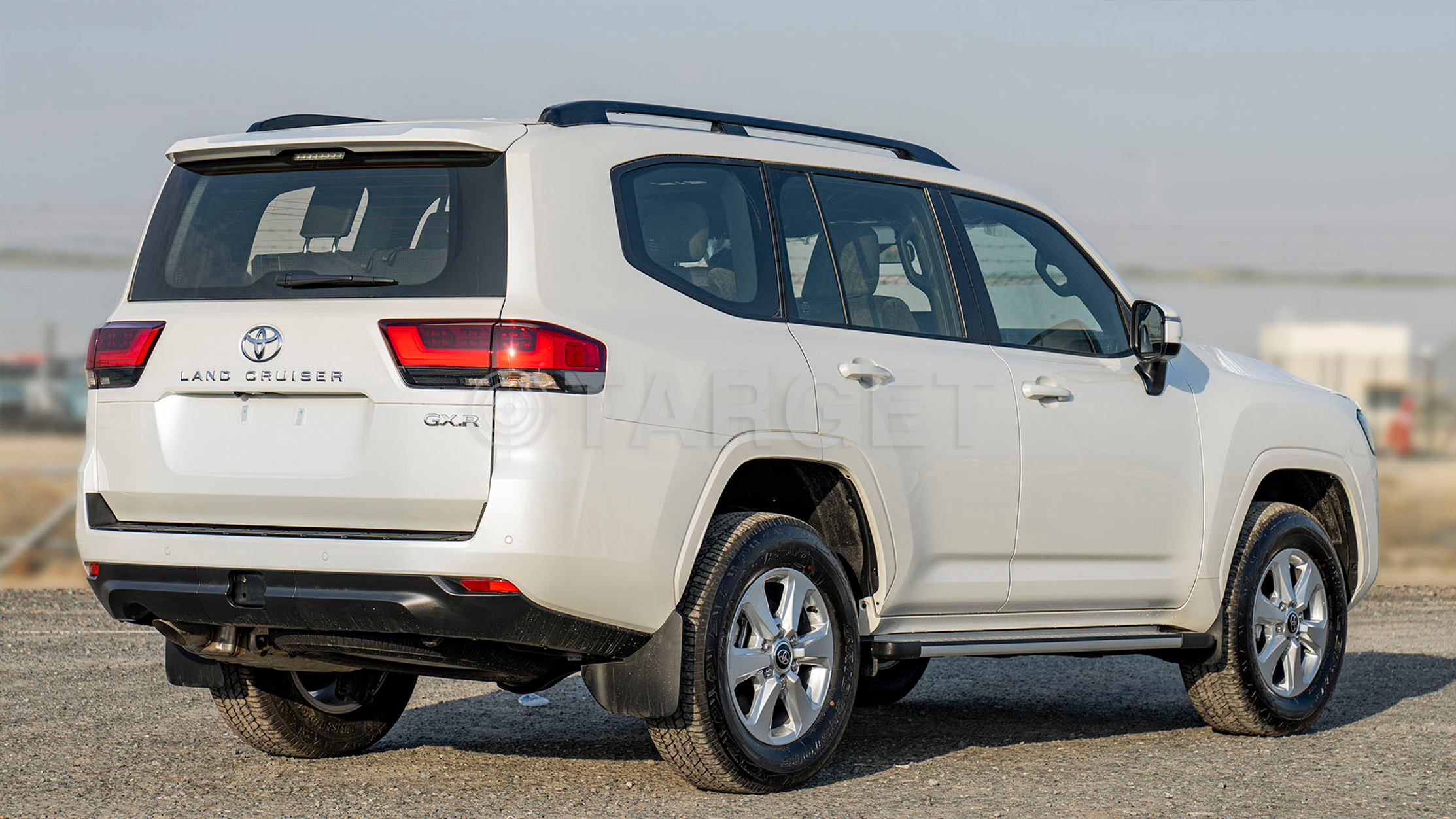 TOYOTA LAND CRUISER LC300 GXR 4.0P AT _ WHITE